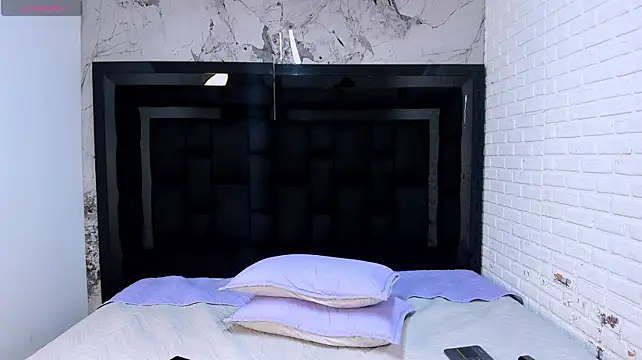 XXX chat uživo modela AleNoah_