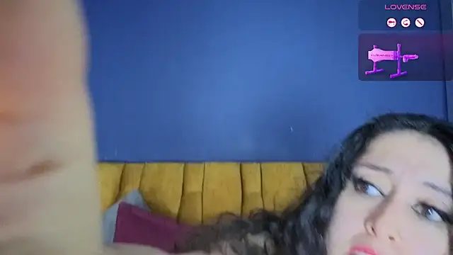KendraaSimons Adlı Modelin Canlı XXX Sohbeti