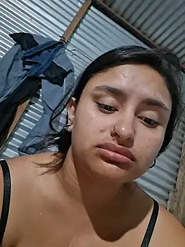 Chat XXX ao vivo de sariitha_sw