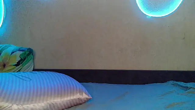 AmourBelle's Live XXX Chat