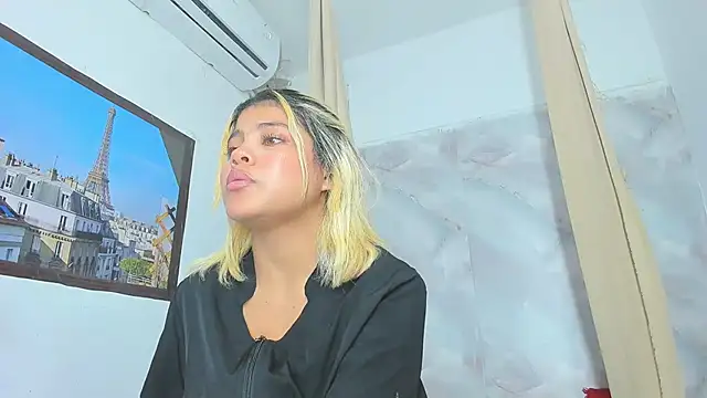 sofiacastillo01 라이브 XXX 채팅