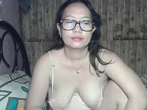 Chat +18 de Pinay_BigTits69 ao vivo