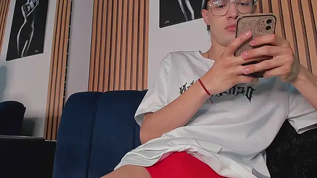 Chat +18 de Alexxus_Smith ao vivo