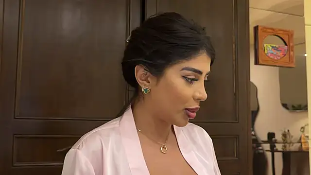 ArabicBarbie's Live XXX Chat