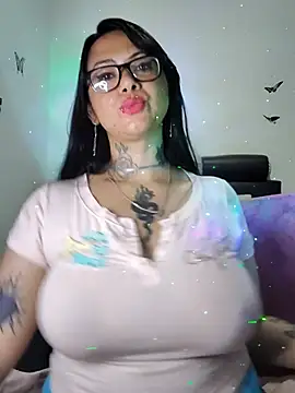 Saloome- Live XXX-Chat