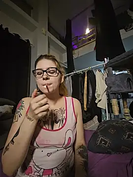 whatevaandissues' Live XXX Chat