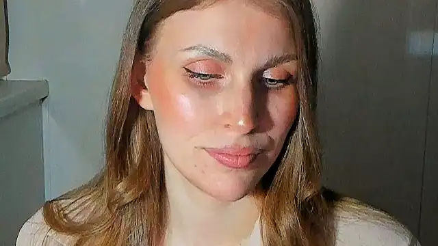 JuliaMuuun's Live XXX Chat