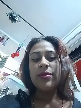 MariBelle1 Adlı Modelin Canlı XXX Sohbeti