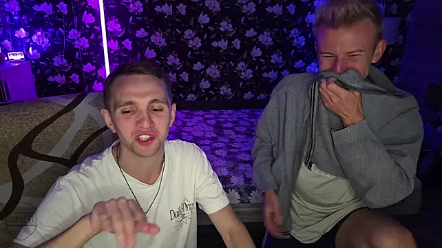 Vuitton Live XXX Chat