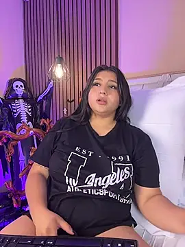 AvyMilton's Live XXX Chat