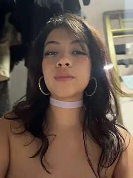 دردشة NefertitiXO الجنسية المباشرة