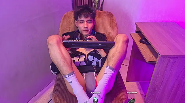christopher_robin4 라이브 XXX 채팅