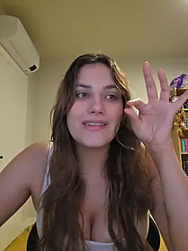 Chat +18 de MiaRides19 ao vivo