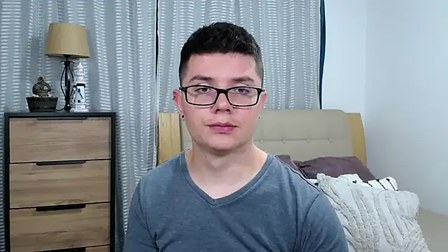 BlackFoXXX69 লাইভ XXX চ্যাট