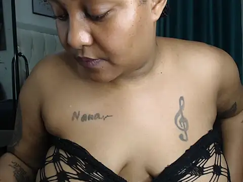 Mamacita_Boo Live XXX-Chat