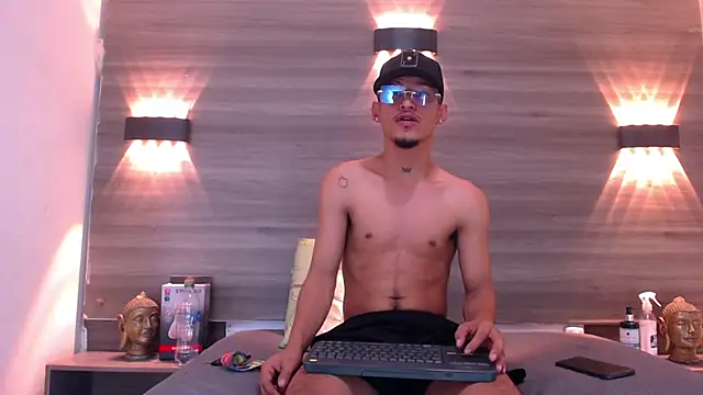 XXX chat uživo modela Camilo_Contreras1