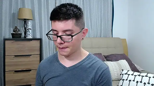 BlackFoXXX69's Live XXX Chat