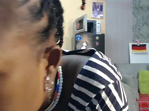 Hella254's Live XXX Chat