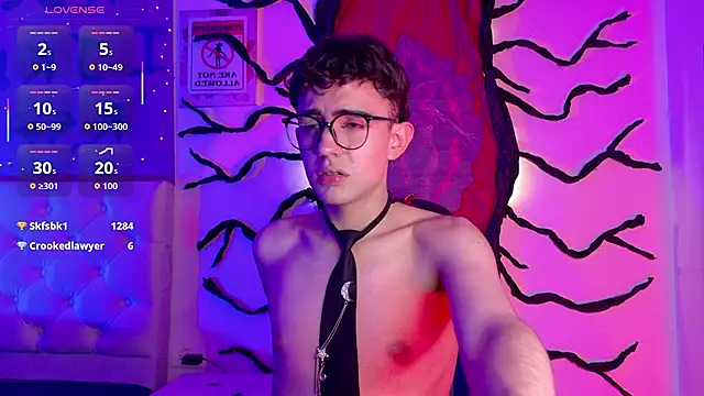 Eithan__wolf live XXX chat
