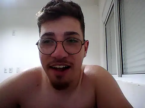 Chat +18 de Agrocat07 ao vivo
