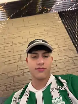 แชท XXX สดของ Lander_Cruz