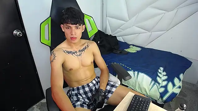 Chat +18 de Liom_Gym ao vivo