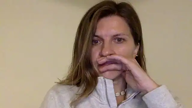 Zirelliny live XXX chat