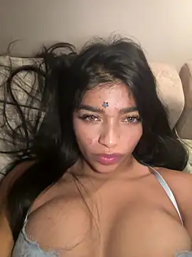 AgathaGeorgiou 即時 XXX 聊天