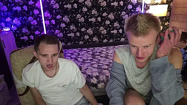 Chat +18 de Vuitton ao vivo