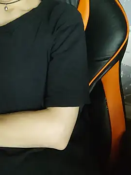 Živý XXX chat Aashikalaa