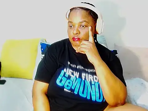 Love-Racheal75's Live Chat Room