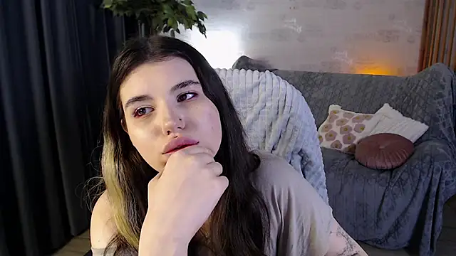 AnoraDarkk's Live XXX Chat