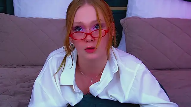 AgataFoxley XXX чат на живо