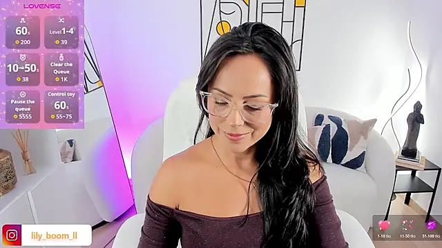 Chatroom XXX en direct de Lyliboomm