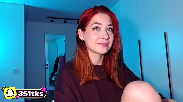 SmthWrong's Live XXX Chat