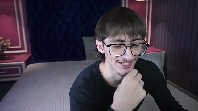 Онлайн чат XXX RonBevs