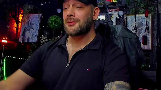 LexHardy – Naživo XXX chat