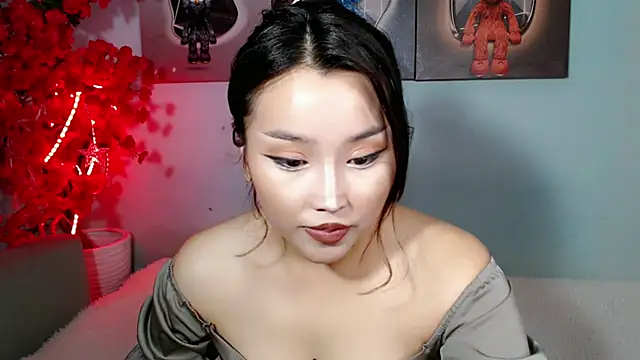 ichiben Adlı Modelin Canlı XXX Sohbeti