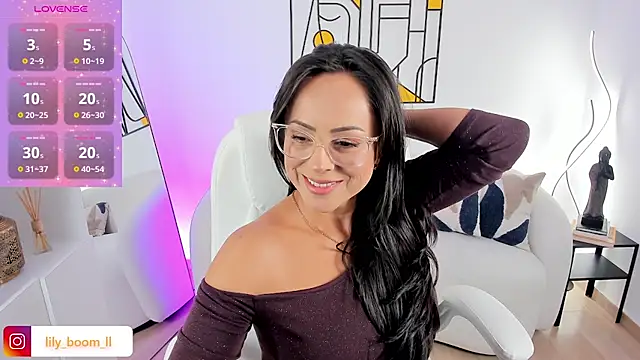 Lyliboomm Live XXX-Chat