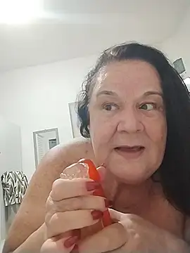 צ'אט XXX בשידור חי של YayaMineira