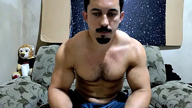 Superbigmr Adlı Modelin Canlı XXX Sohbeti