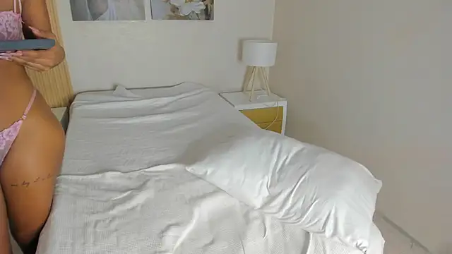 Anniesweet18_ Chat XXX in diretta