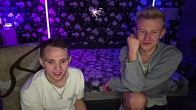 XXX chat uživo modela Vuitton