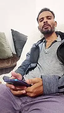 Chatroom XXX en direct de BlackAlphaPrime