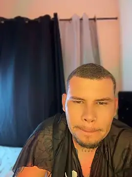 Chat +18 de alejo_jordan28 ao vivo