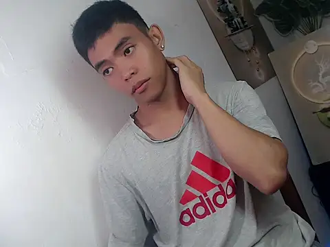 XXX chat uživo modela bretman1922