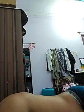 Raaz_5690 live XXX chat