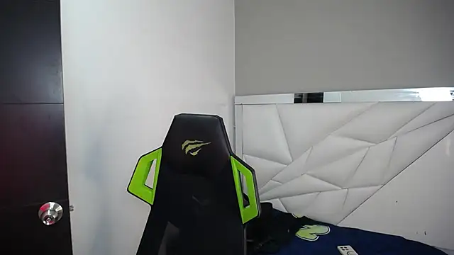 Liom_Gym Live XXX-chat