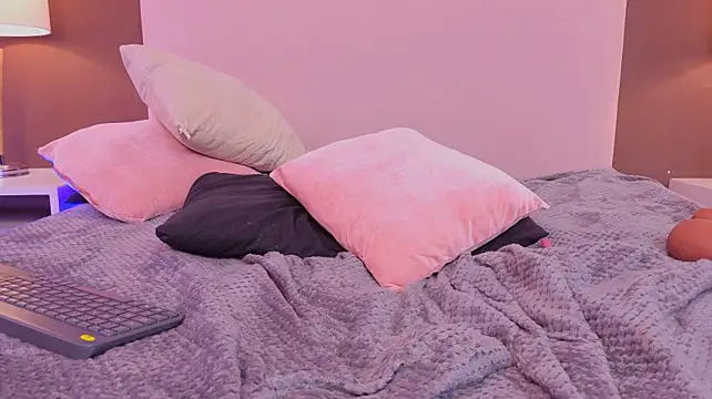 Isisgolden_'s Live XXX Chat
