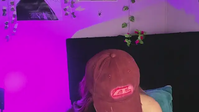 Its_Issa Live XXX-Chat